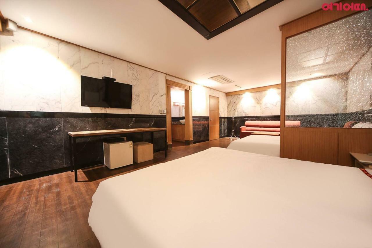 Signature Hotel Seoul Exterior photo